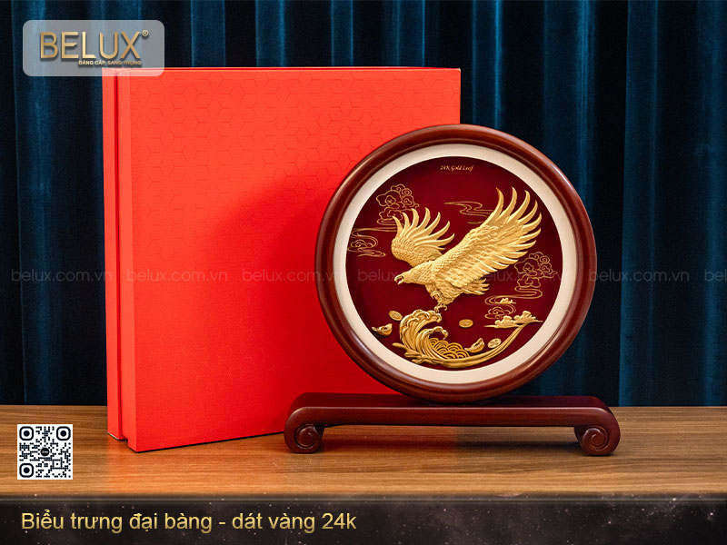 Biểu trưng tròn đại bàng dát vàng 24k&nbsp;